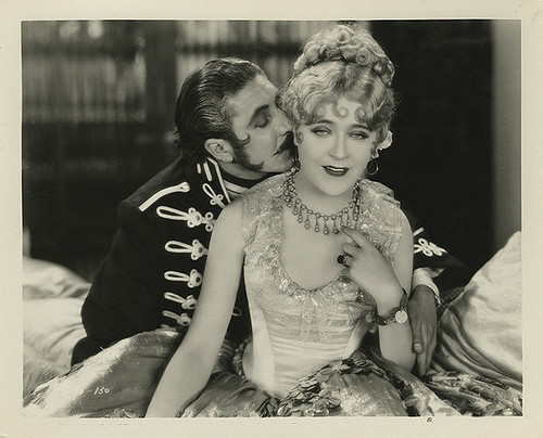 Mae Murray y Roy D'Arcy.