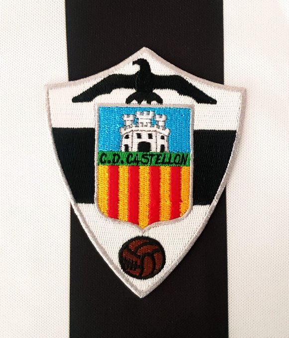 Primer escudo del CD Castellón